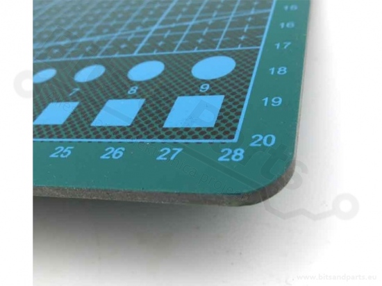 Hobby mat / Cutting mat A4 (22x30cm)
